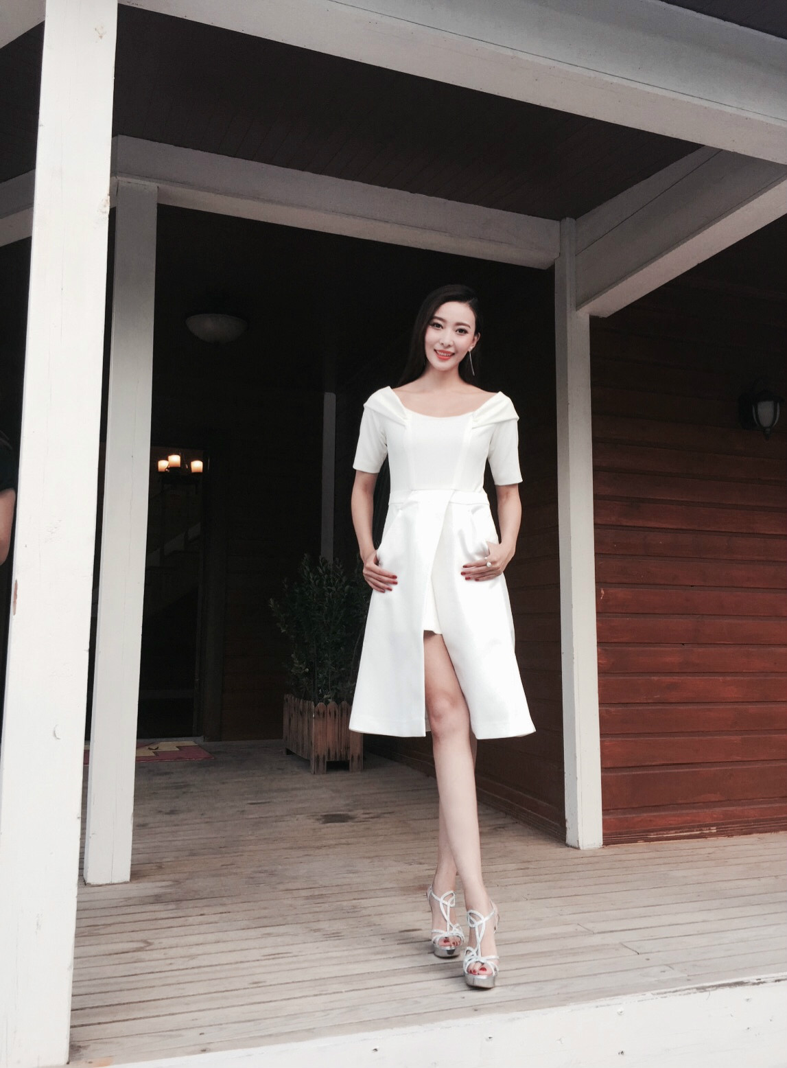 id="gncox2ab87">周知,1985年6月30日出生于辽宁省,中国内地女演员