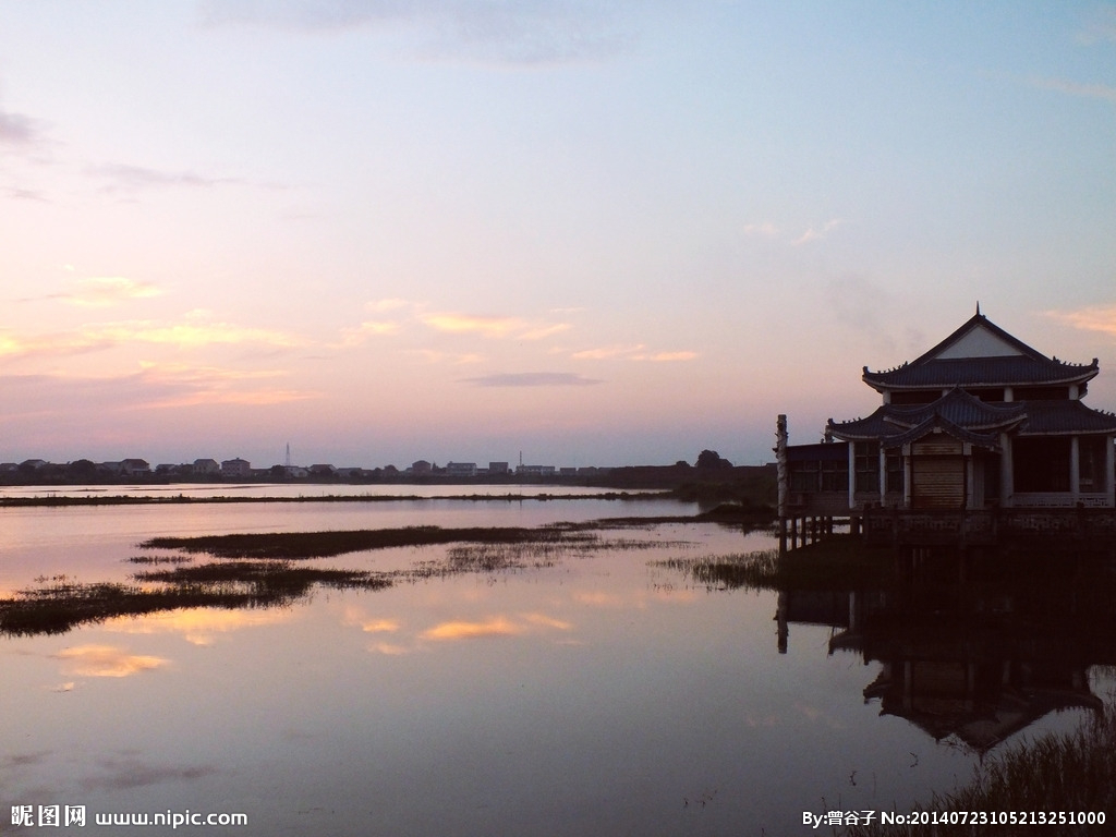 望海楼晚景·横风吹雨入楼斜