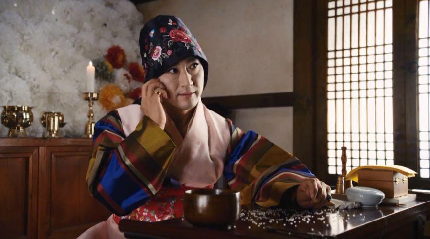  p>《神汉流氓》是赵真奎执导的黑道喜剧电影,由 a href="#" data