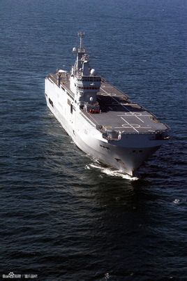  p>西北风级两栖攻击舰(英语: b>mistral-class amphibious assault
