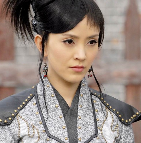  p data-id="gnyu2nokb8">铁飞花是一位乐观,自信的草根女子,具有断案