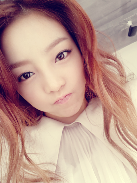 具荷拉(         /koo hara,1991年1月13日-2019年11月24日),在韩国