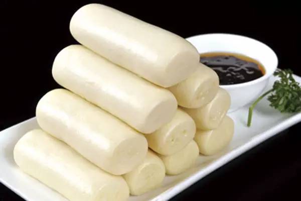  p>杠子馍的食材是面粉 200克,发酵粉 适量, a href="#" data-lemmaid