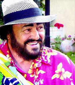 鲁契亚诺•帕瓦罗蒂