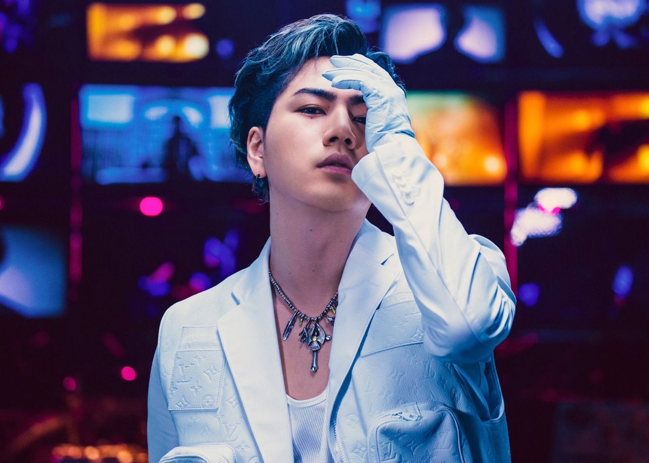  p>登坂广臣(hiroomi tosaka),作为solo歌手活动的艺名是  mi,1987年3