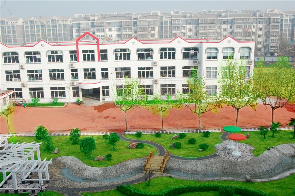  p>徐州市祥和小学是鼓楼区一所年轻,充满朝气的花园式 a href="#">