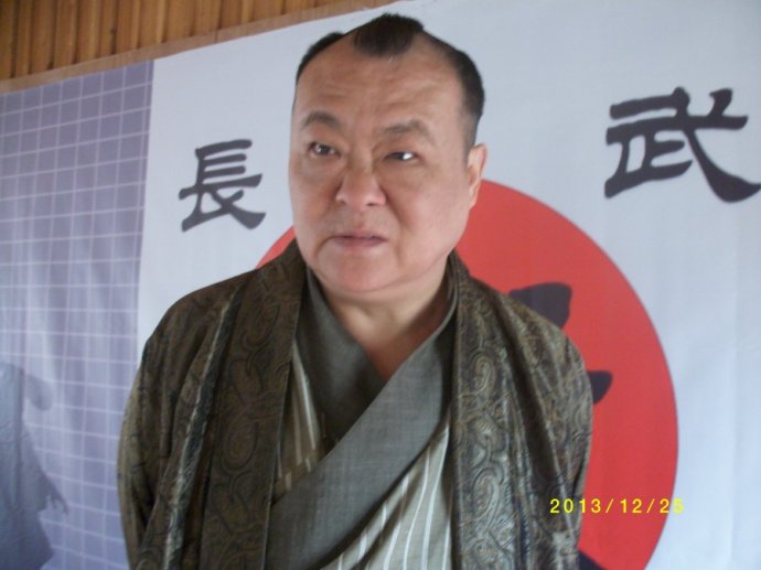  p data-id="gnwuknxiv7">湖南笑星碰碰胡,原名胡建林,中国影视演员.