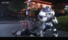 飞影腿,国产特摄剧《 a target="_blank" href="/item/铠甲勇士刑天