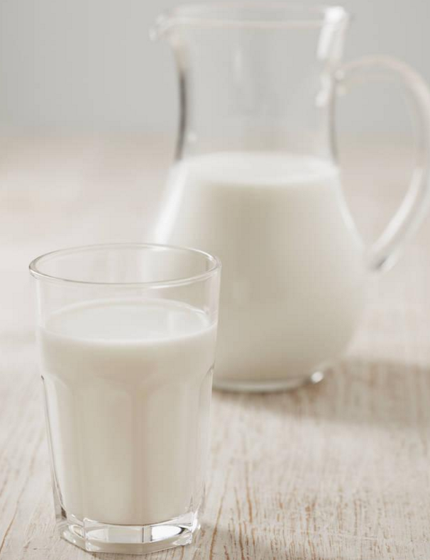  p data-id="go0jr27eoj">生牛乳是指刚挤出来