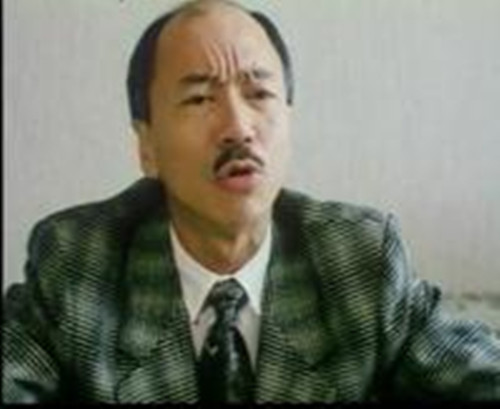  p>一位年轻的电脑奇才(吴奇隆饰),为了让森林得到更好的保护而放弃了
