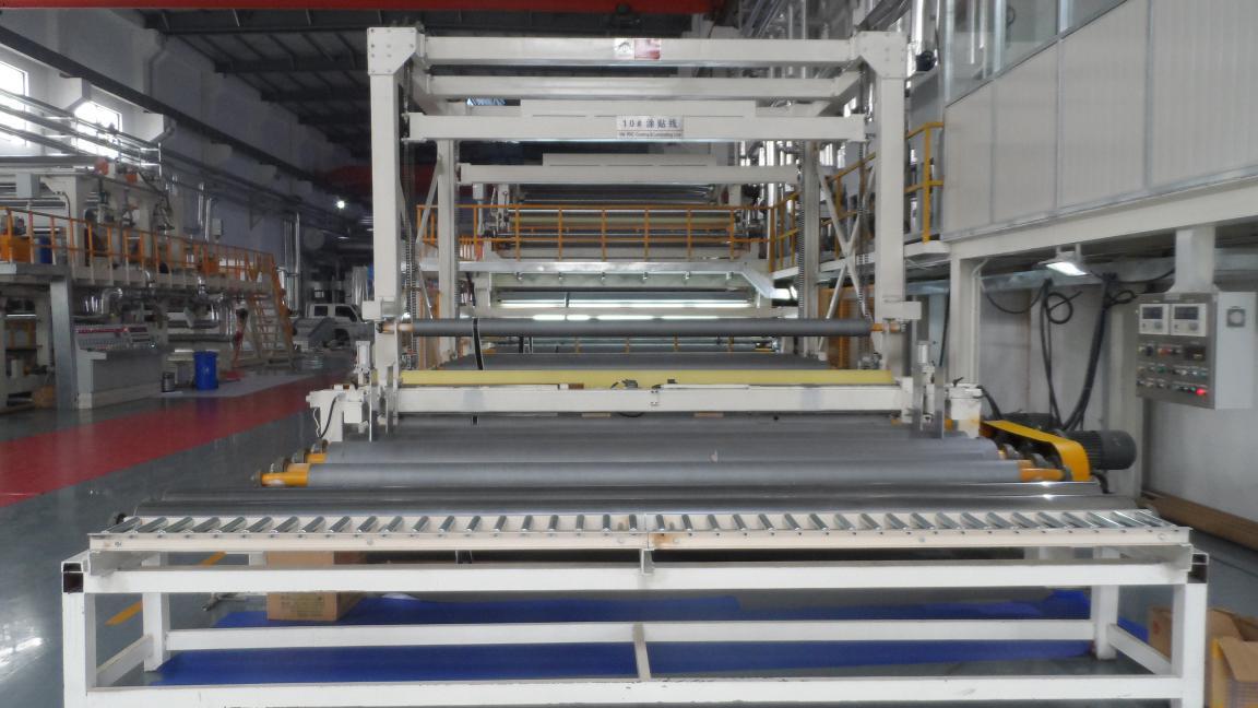  p data-id="gmwrpgpto9">压延贴合也称压延成型,是生产塑料薄膜和片