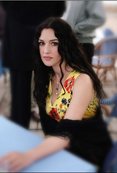  p>莫妮卡·贝鲁奇 i>(monica bellucci) /i>,1964年9月30日出生于