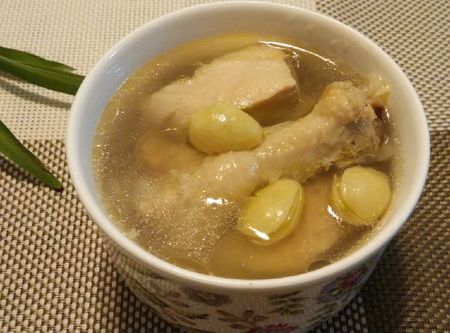 白果莲子糯米炖鸡