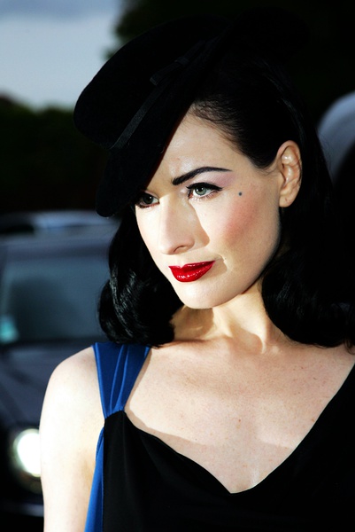  p>蒂塔·万提斯(dita von teese),1972年9月28日生于美国密歇根州 a