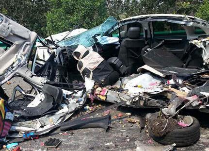  p data-id="gn2tma7g53">2015年8月26日,陕西西安的西禹高速上发生8