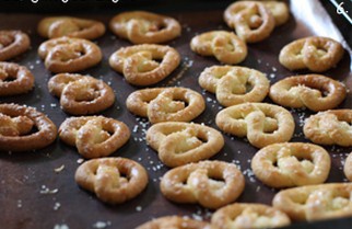 德国结饼干