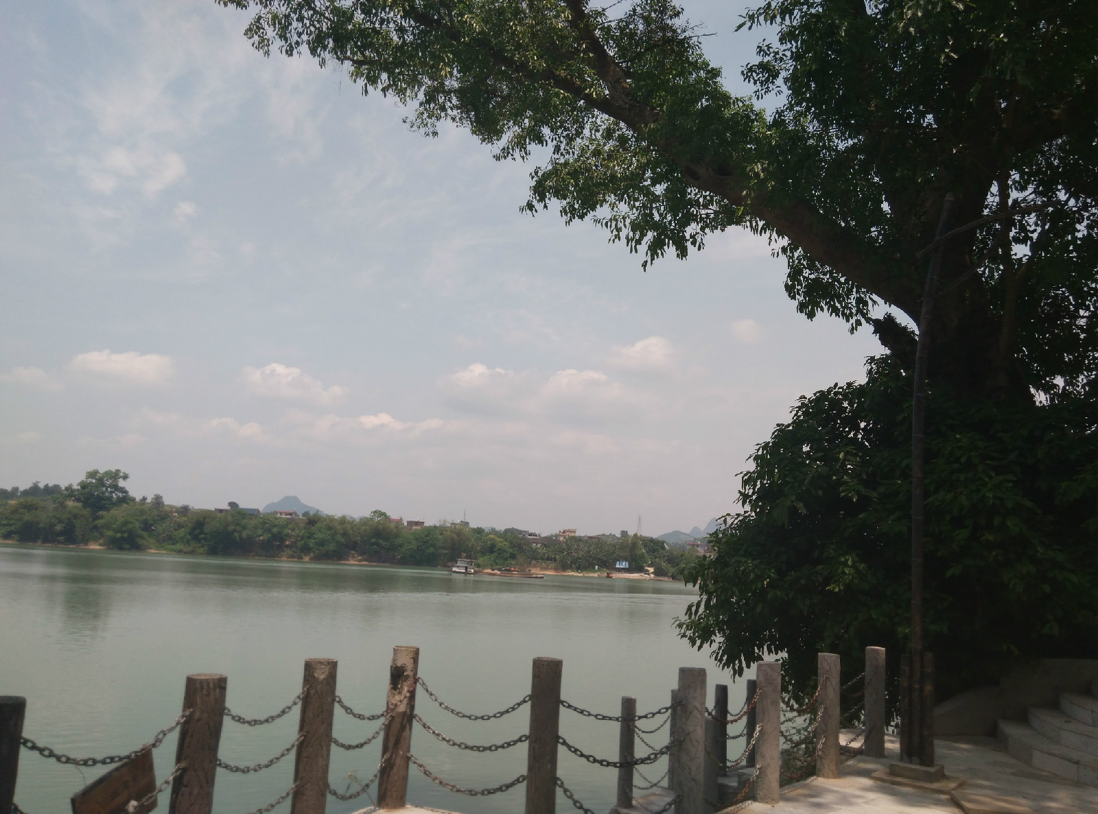  p data-id="gnvh9nxezk">崖山景区位于广西柳城县,距柳州市60公里.