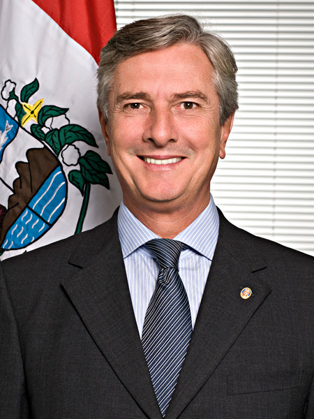 1990年和1992年之间任 a target="_blank" href="/item/巴西总统