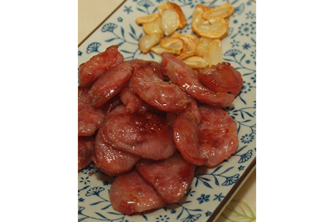 蒜片煎香肠