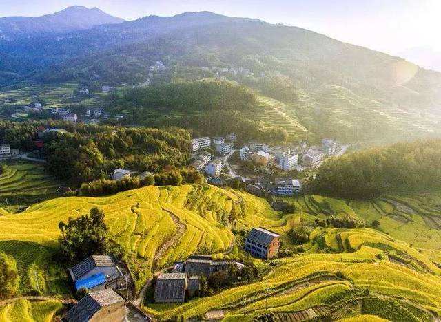  p>湖雾镇,隶属于浙江省温州市乐清市,地处 a target="_blank" href="