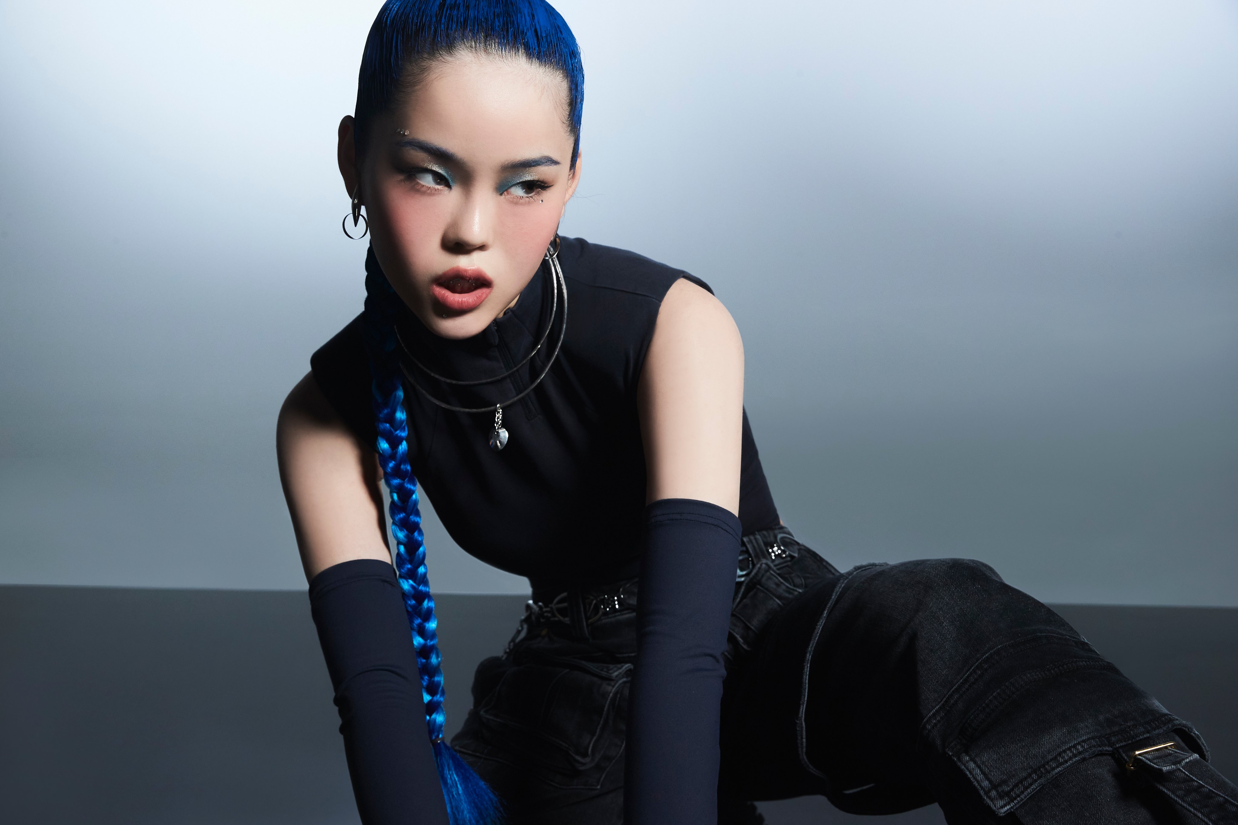 cocona,于2005年12月6日出生,日本女歌手