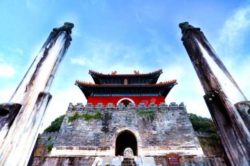 <p>明显陵风光