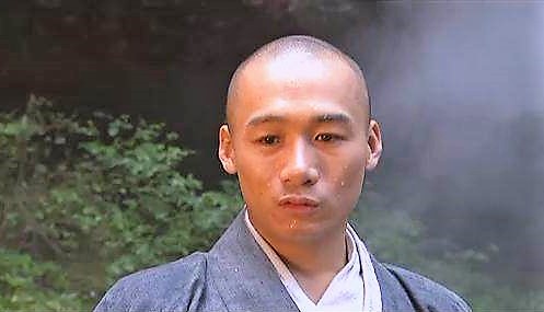 玄慈和叶二娘都长得不赖，为何虚竹却如此之丑？_百科TA说