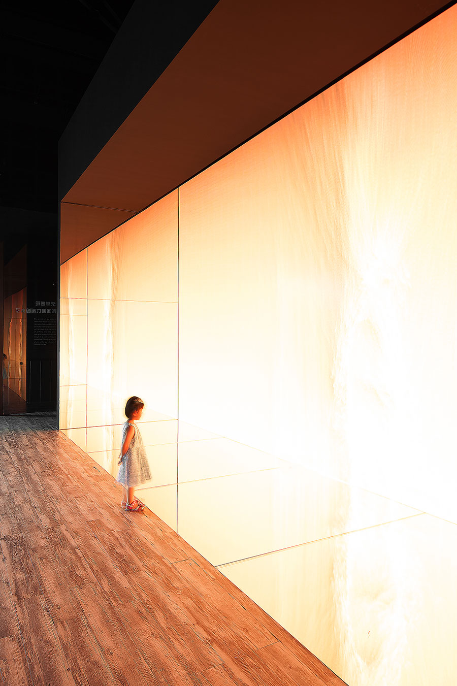  p>上海玻璃博物馆(shanghai museum of glass),位于 a target="