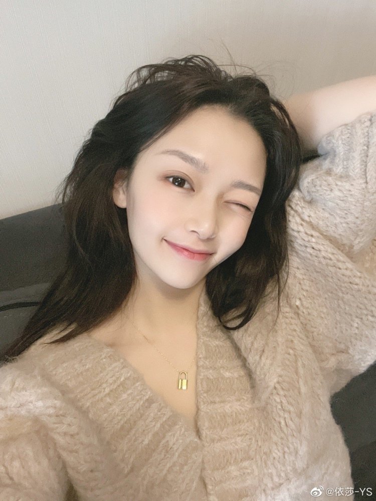 依莎（中国内地女演员）_百度百科