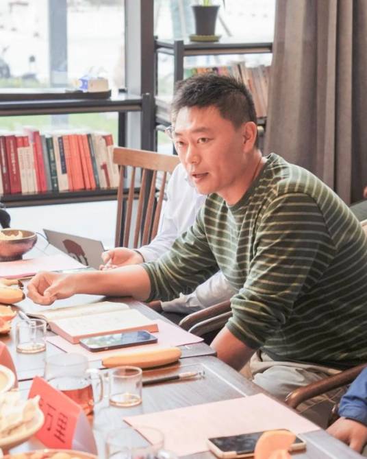 丁亮（东南大学体育系党总支委员、研究生秘书）_百度百科