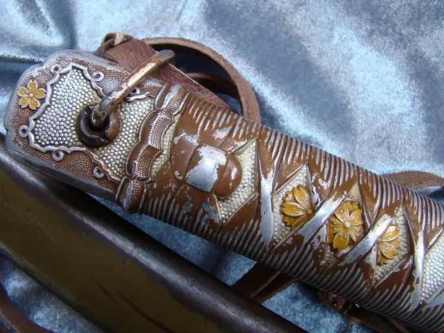 军刀上的日本，细节上的历史，从冈村宁次的假军刀说起_百科TA说