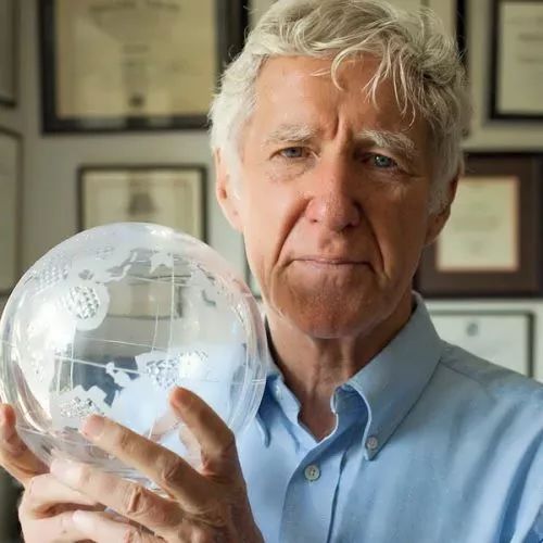 莱斯特·r·布朗