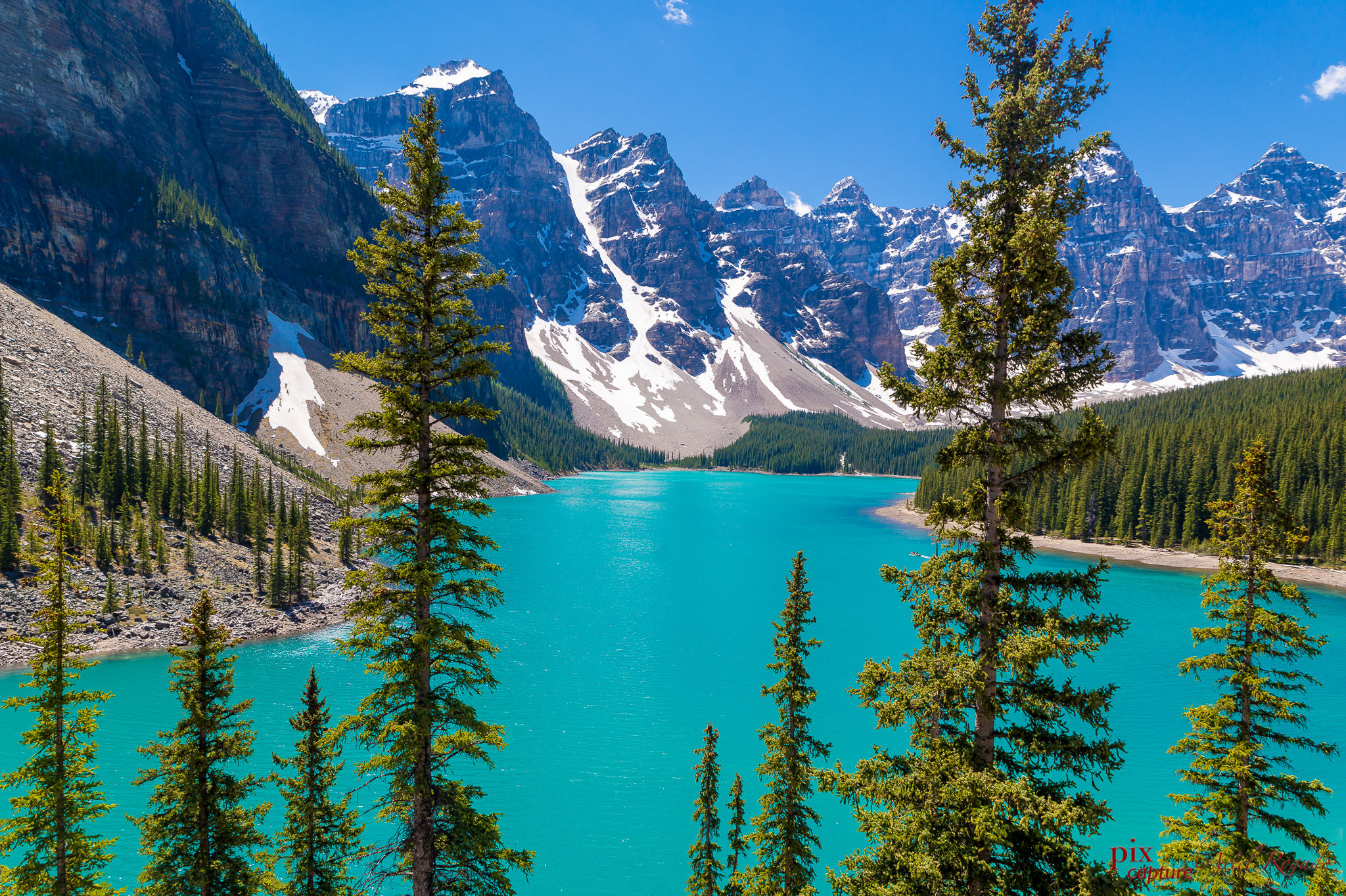  p data-id="gnwvxaec6i">梦莲湖(moraine lake)是加拿大 a target="