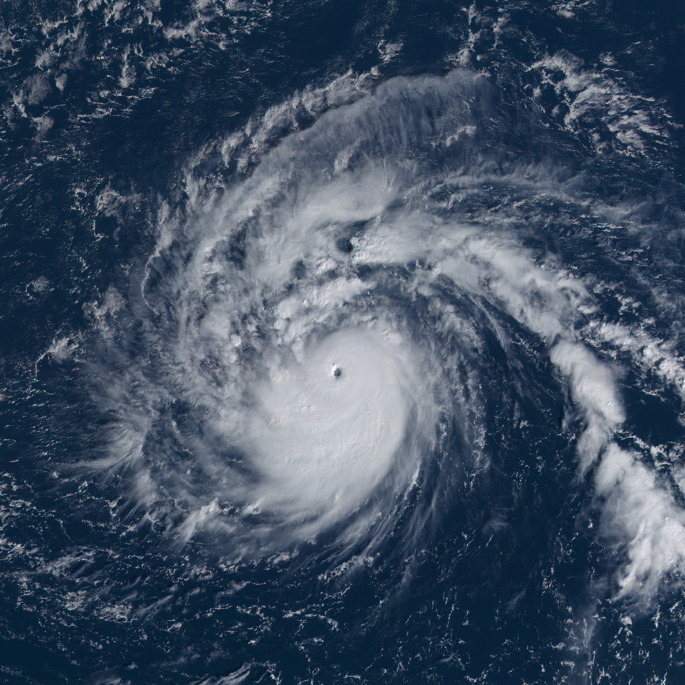  p data-id="gnwx28ypp7">超强台风烟花(英语:super typhoon in-fa