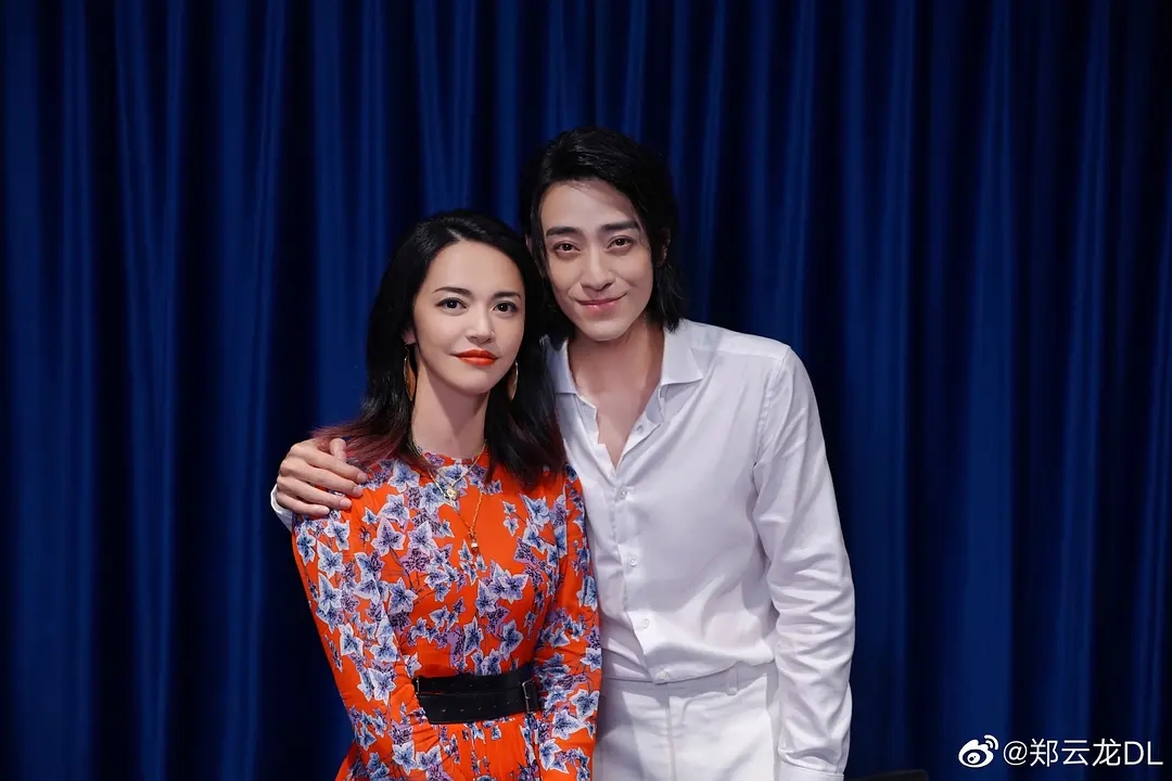 ">姚晓峰 /a>执导, a target="_blank" href="/item/姚晨/190789"