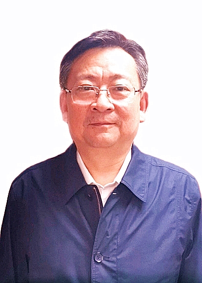 李国平