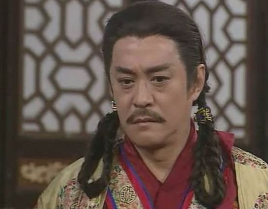  p>王伟(1939年-2011年12月),出生于香港,中国香港影视男演员.