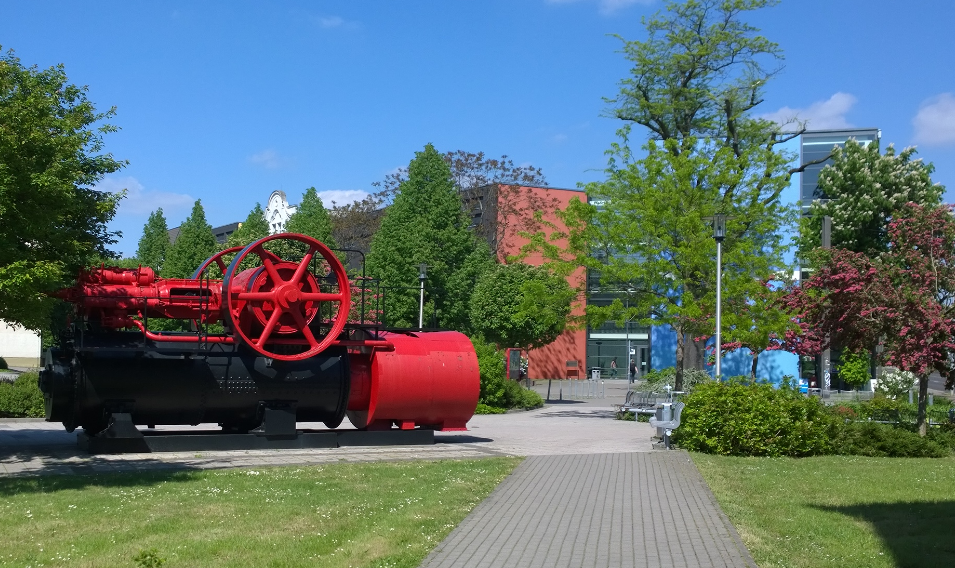  p>马格德堡大学全称为奥托·冯·格里克马格德堡大学(德语: i>otto