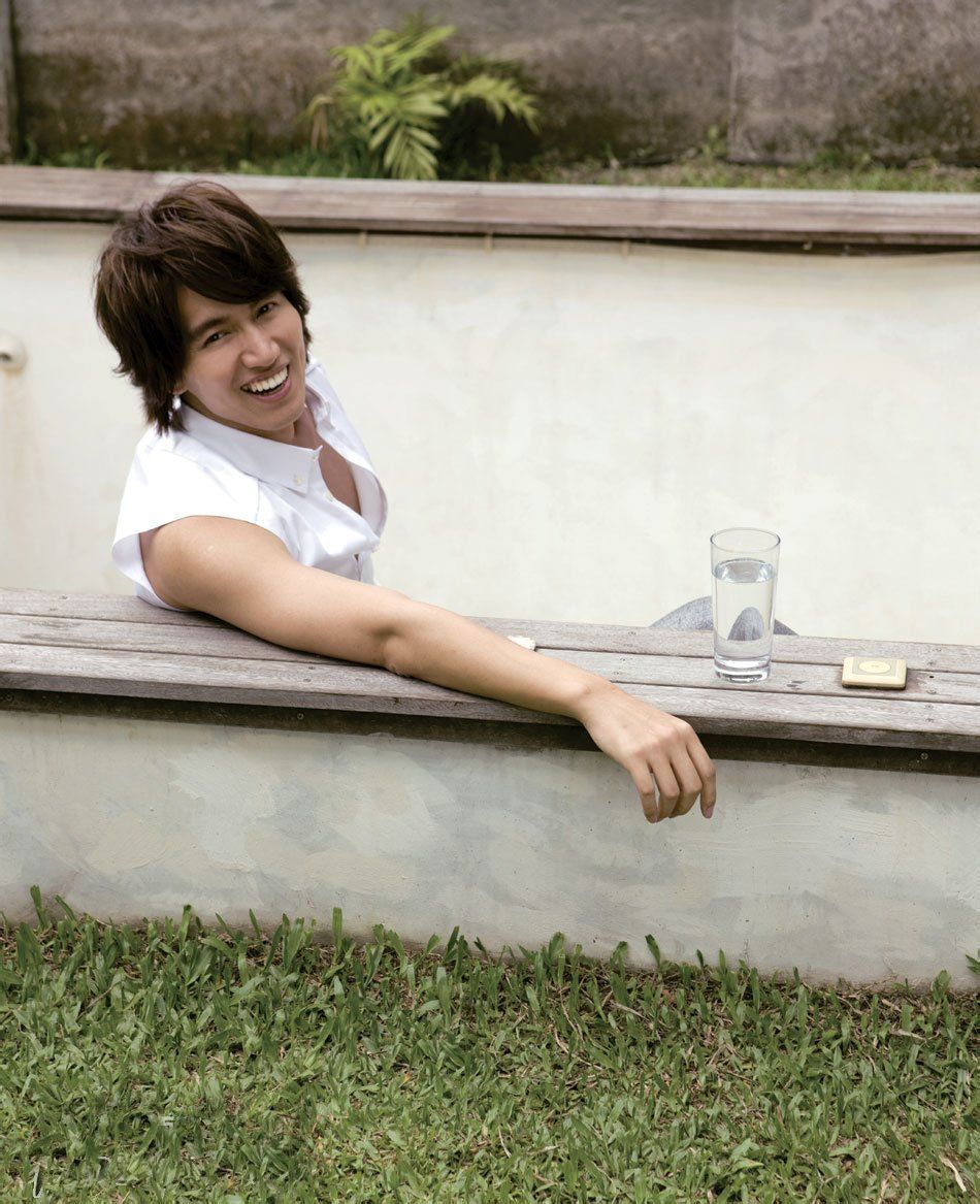  p>言承旭(jerry yan),本名廖洋震,1977年1月1日出生于台湾省桃园市