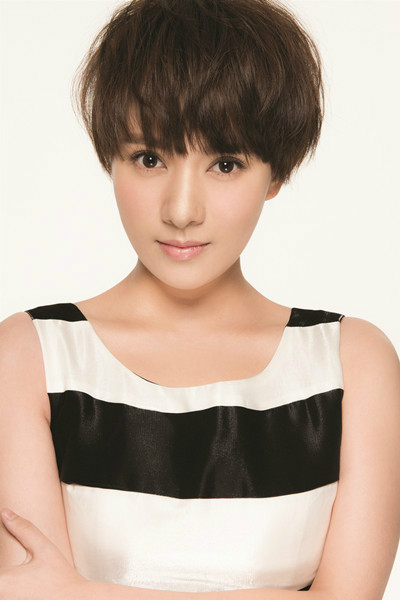  /p> p data-id="go14dkxunr">2009年,杨祖青出演个人荧幕处女作《 a