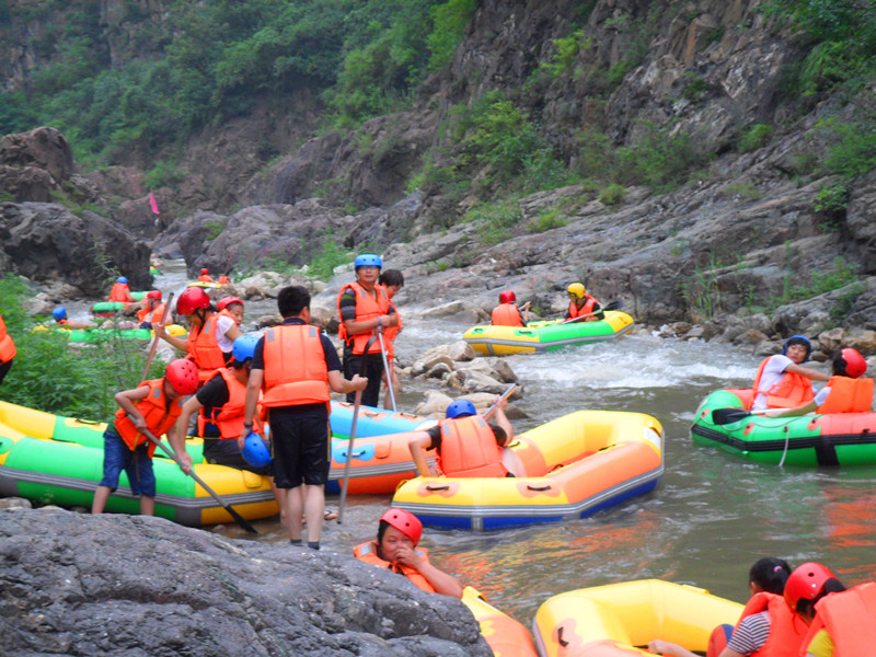  p data-id="gn5t9uiku4">架桑漂流是夏县中条山大峡谷生态旅游景区斥