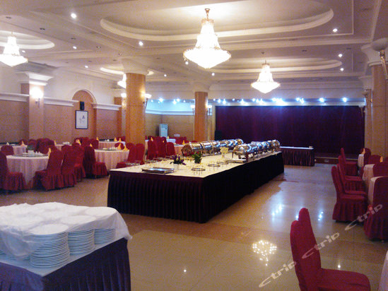  p data-id="gnhf2drp4e">西宁宾馆建于1955年,是青海省成立最早一家