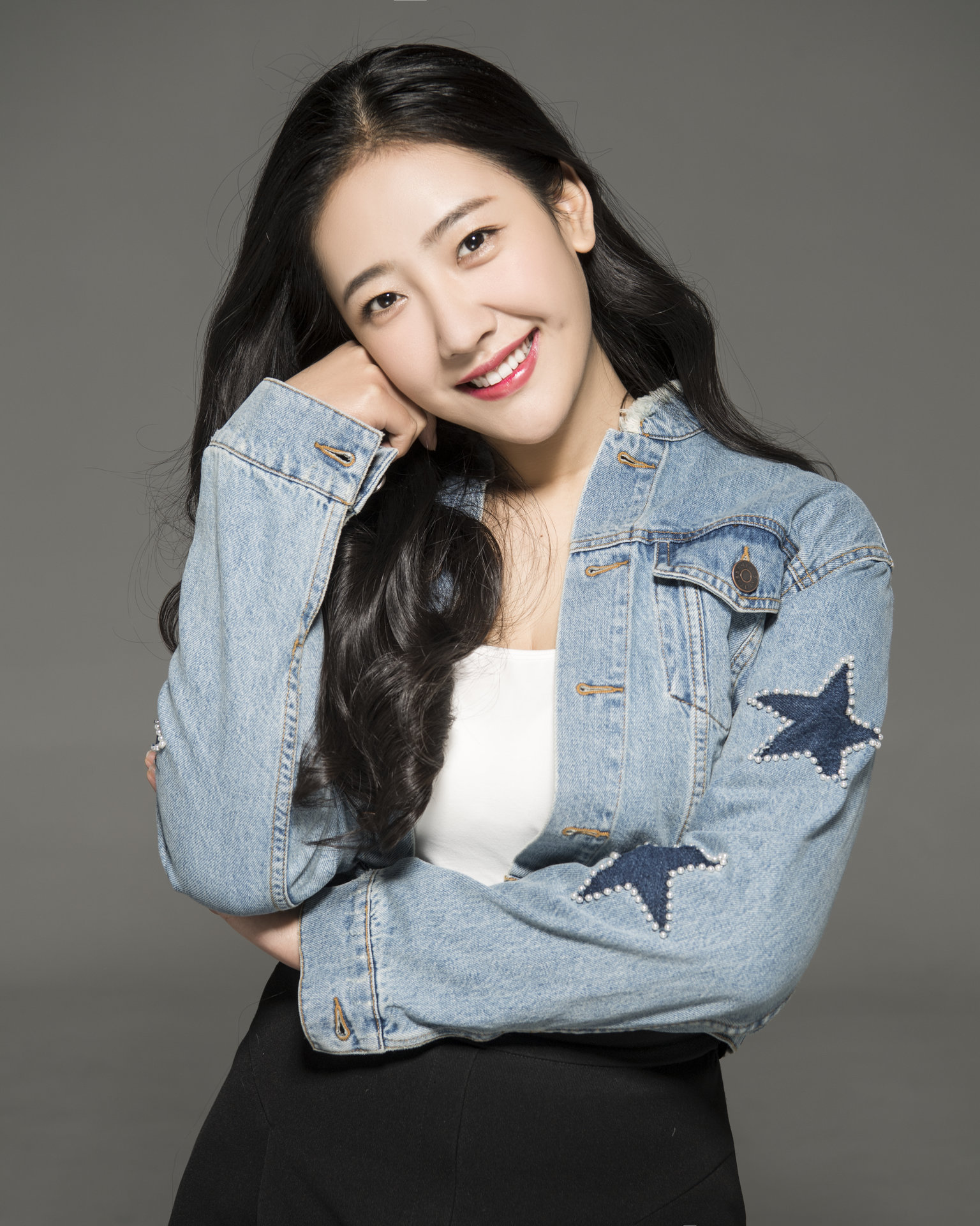  p data-id="gnwgc3bogi">王晶,女演员, a target="_blank" href="