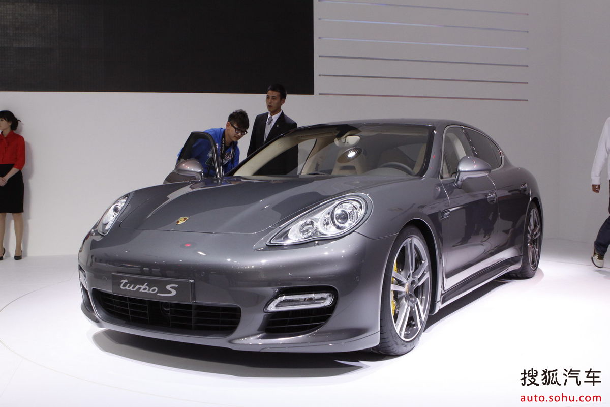 保时捷 panamera