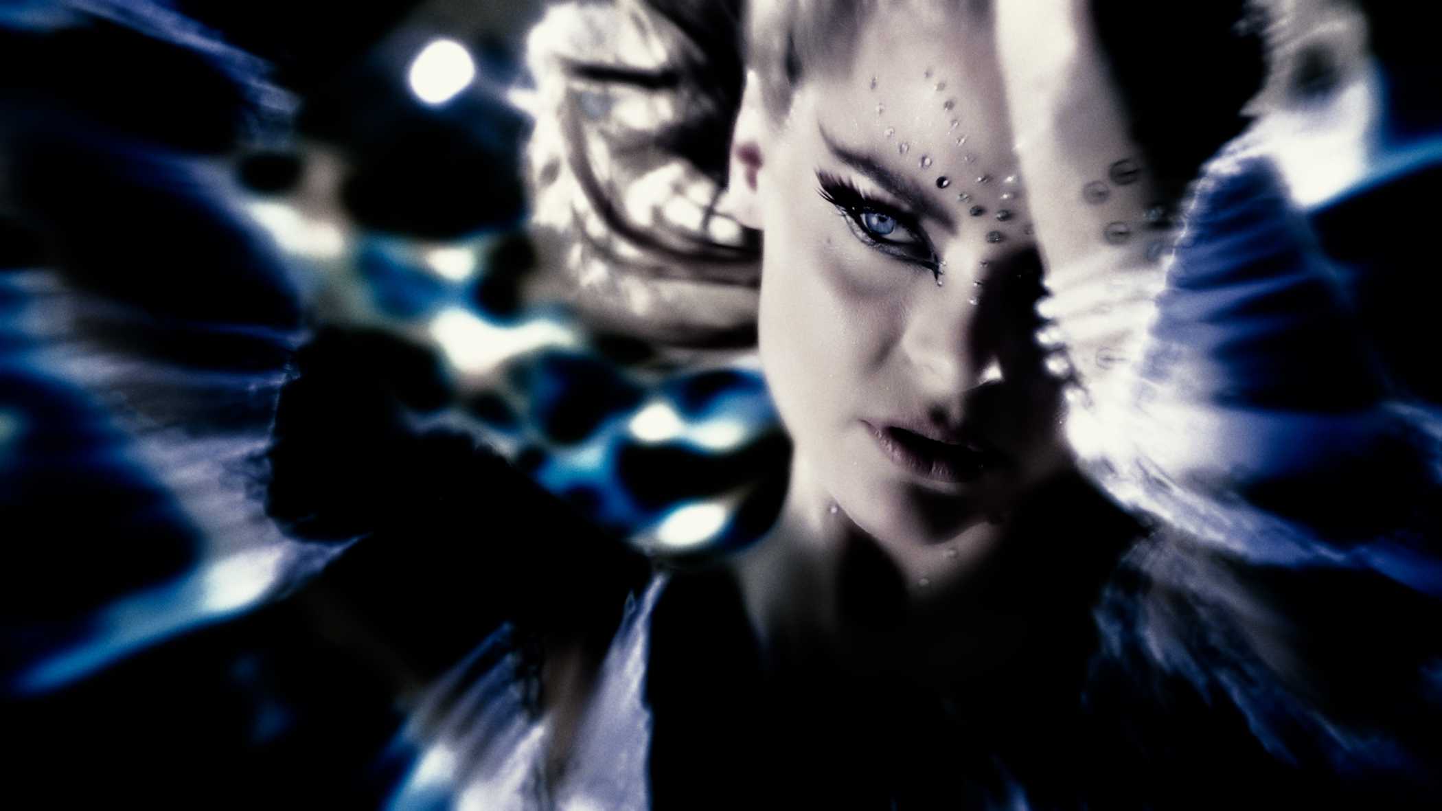  p>《闪灵侠》是由美国狮门影业,oddlot娱乐联合制作的103分钟奇幻