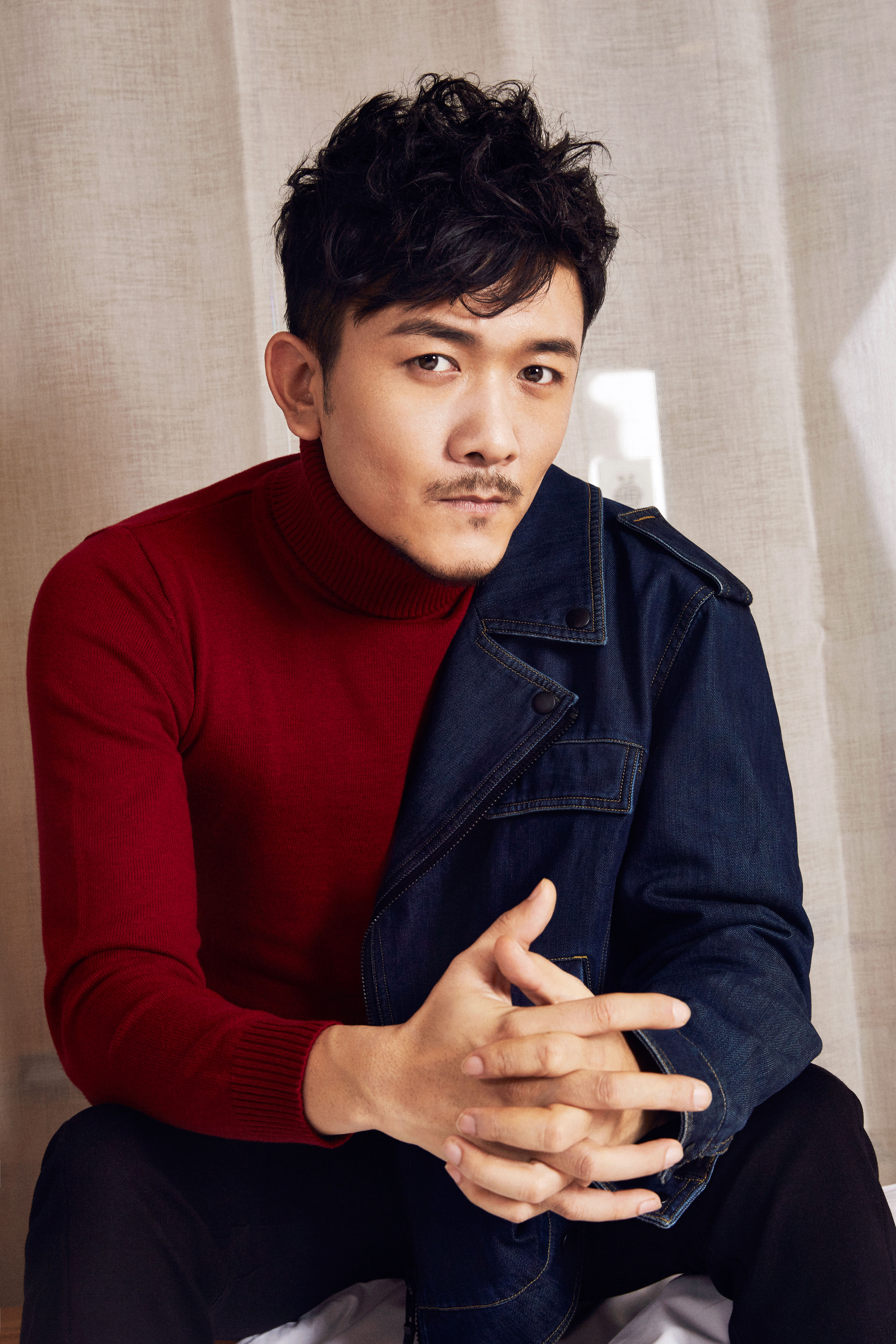  p data-id="gnx4a2xg80">小爱,原名刘浩,1987年11月11日出生于新疆