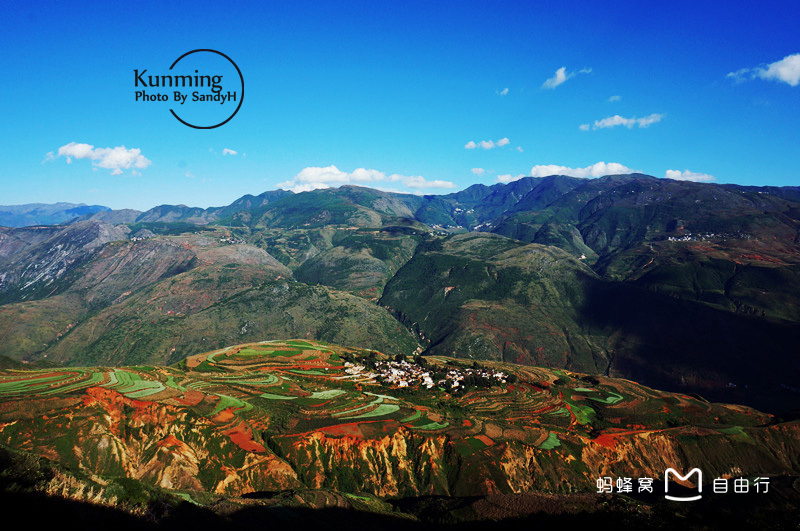 东川红土地风景区