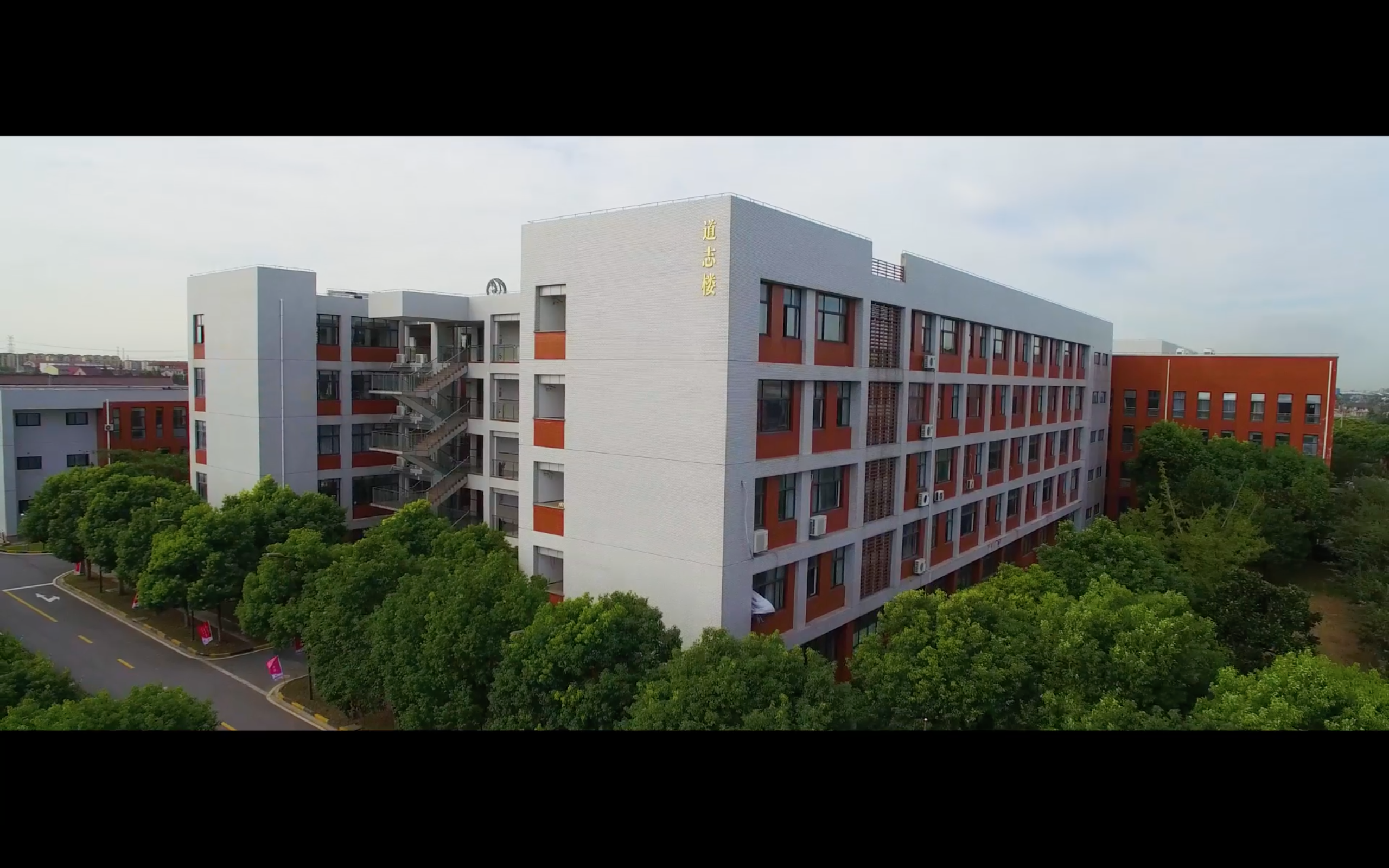 上海奉贤区曙光中学