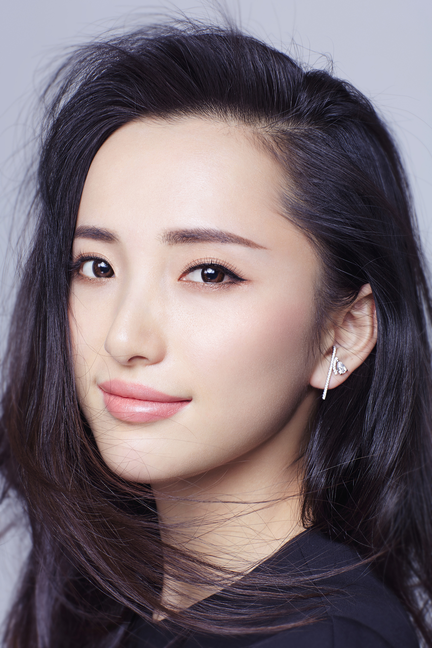 7月9日出生于贵州省贵阳市,中国内地影视女演员,毕业于 a target="