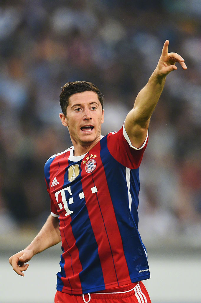 莱万多夫斯基(robert lewandowski),1988年8月21日出生于波兰首都华沙